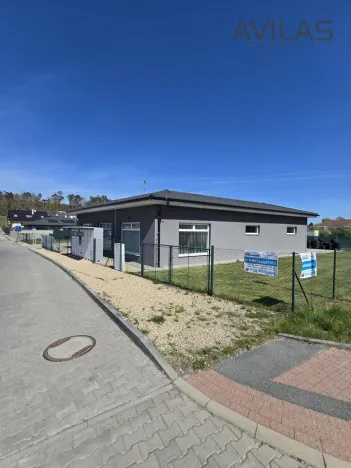 Pronájem obchodního prostoru, Týnec nad Sázavou, K Lesíku, 108 m2