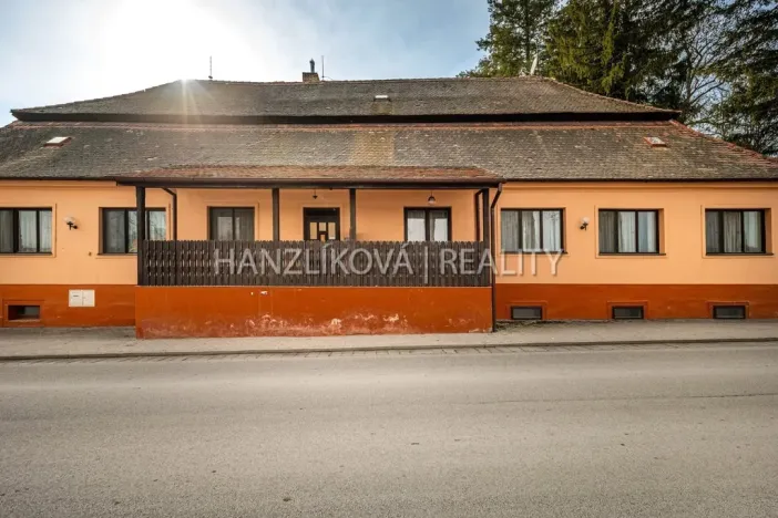 Prodej ubytování, Chlum u Třeboně, Hejtmanská hráz, 1253 m2