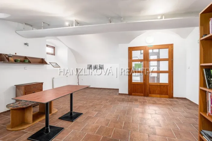 Prodej ubytování, Chlum u Třeboně, Hejtmanská hráz, 1253 m2