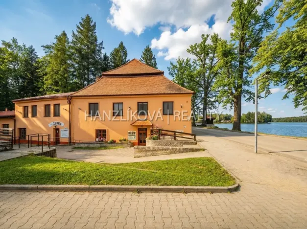 Prodej vícegeneračního domu, Chlum u Třeboně, Hejtmanská hráz, 1253 m2