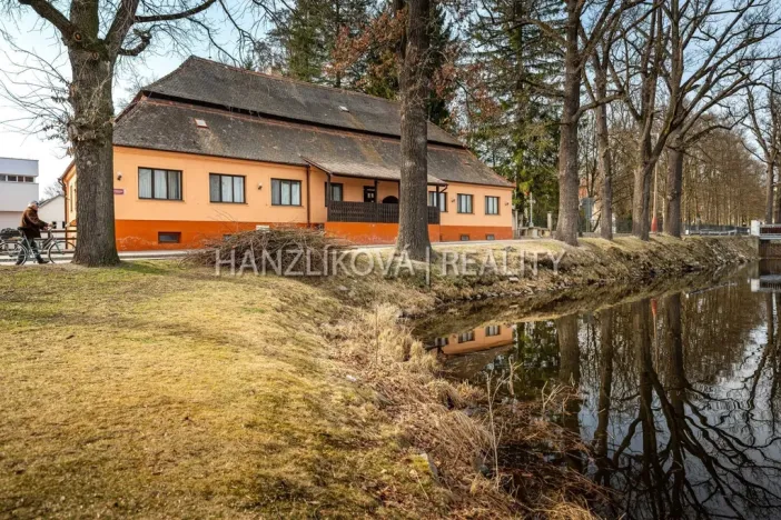 Prodej vícegeneračního domu, Chlum u Třeboně, Hejtmanská hráz, 1253 m2