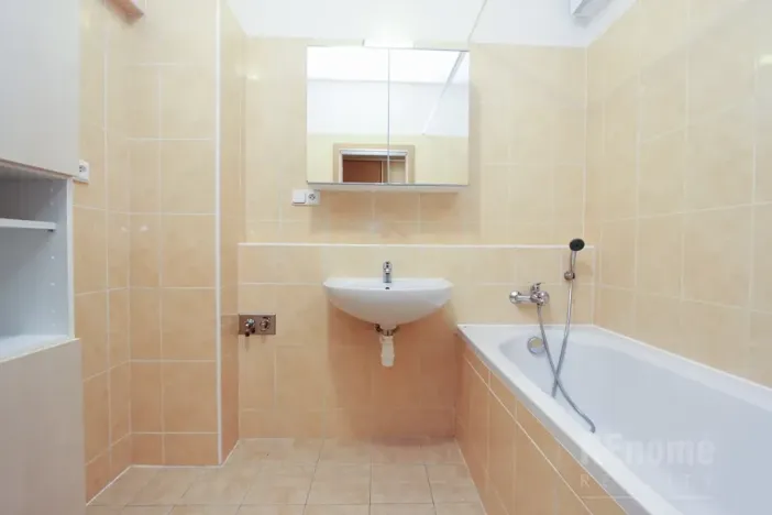 Pronájem bytu 2+kk, Praha - Kunratice, Pod Haltýřem, 60 m2