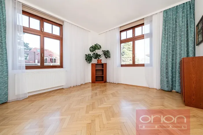 Pronájem bytu 4+1, Praha - Dejvice, Na viničních horách, 152 m2