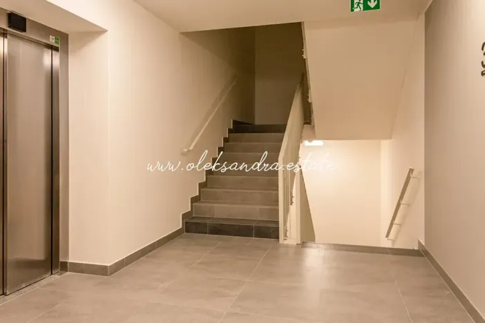 Pronájem bytu 2+kk, Praha - Vysočany, Střídavá, 52 m2