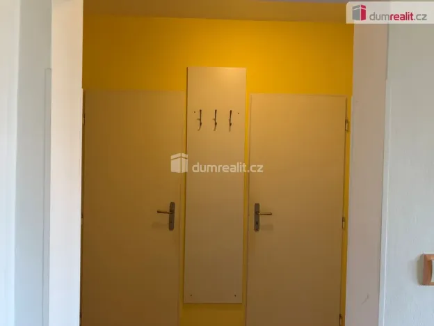 Pronájem bytu 2+kk, Praha - Krč, Štúrova, 39 m2