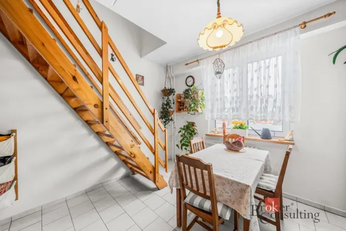 Prodej bytu 3+1, Plzeň - Lobzy, Částkova, 85 m2