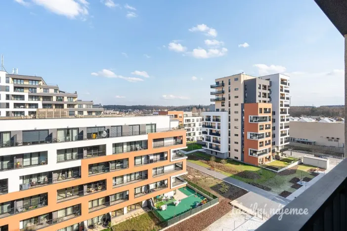 Pronájem bytu 1+kk, Praha - Hloubětín, Poděbradská, 32 m2