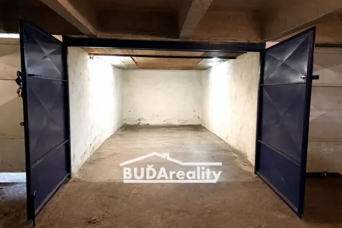 Prodej garáže, Zlín, Přílucká, 16 m2