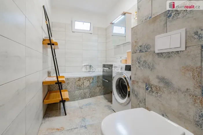 Pronájem bytu 3+1, Český Krumlov - Plešivec, Sídliště Plešivec, 78 m2