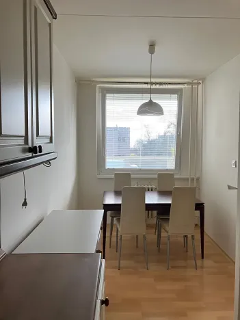 Pronájem bytu 3+1, Praha - Kobylisy, Libišská, 75 m2