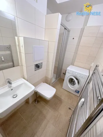 Pronájem bytu 1+kk, Praha - Žižkov, Baranova, 20 m2