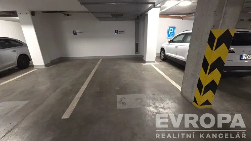 Pronájem kanceláře, Pardubice - Zelené Předměstí, třída Míru, 17 m2