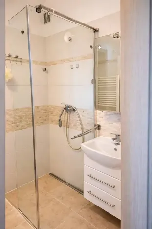 Pronájem bytu 2+kk, Praha - Krč, Za Zelenou liškou, 53 m2