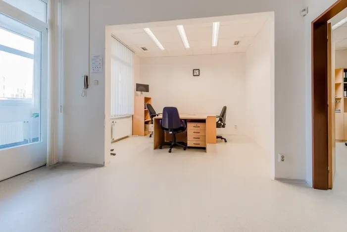Pronájem kanceláře, Praha - Žižkov, Hartigova, 44 m2