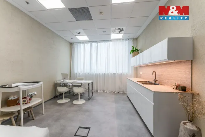 Pronájem obchodního prostoru, Praha, Jihlavská, 30 m2