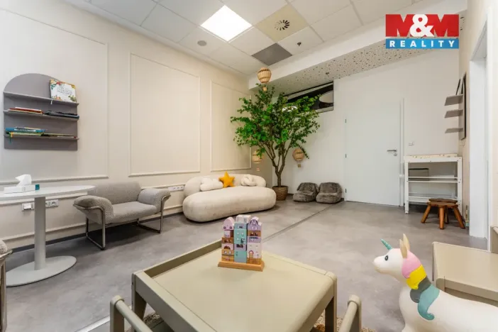 Pronájem obchodního prostoru, Praha, Jihlavská, 30 m2