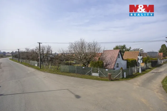 Prodej chaty, Hradec Králové - Svobodné Dvory, Zahrádkářská osada Dolíky, 14 m2