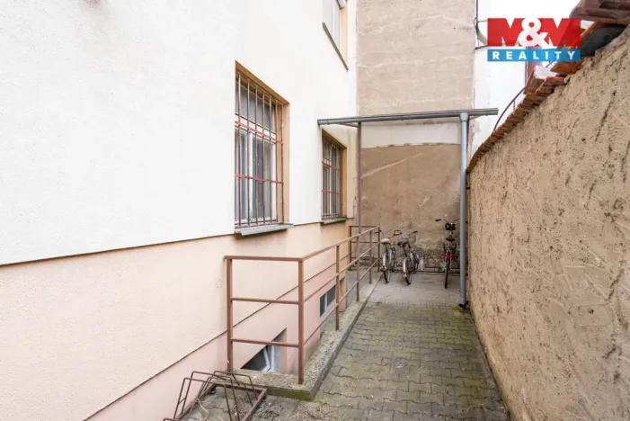 Prodej bytu 1+1, Poděbrady, Komenského, 36 m2