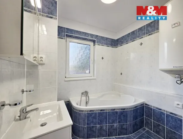 Pronájem bytu 2+1, Liberec - Liberec XXV-Vesec, U Sídliště, 61 m2