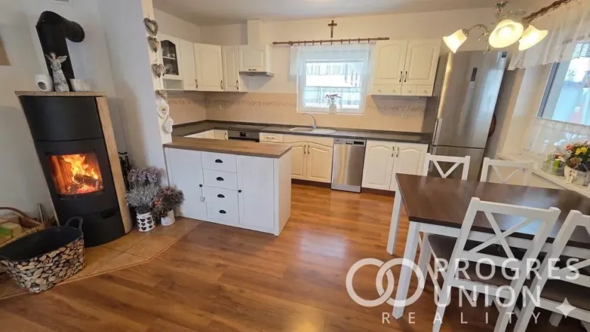 Prodej rodinného domu, Kunovice, 200 m2