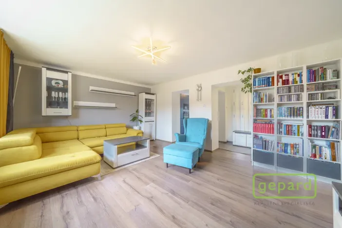 Prodej bytu 3+1, Karlovy Vary, Šumavská, 99 m2