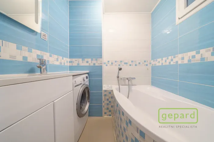 Prodej bytu 3+1, Karlovy Vary, Šumavská, 99 m2