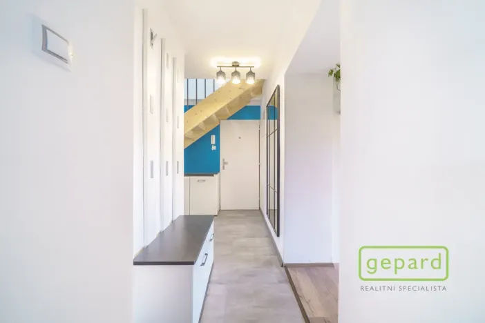 Prodej bytu 3+1, Karlovy Vary, Šumavská, 99 m2