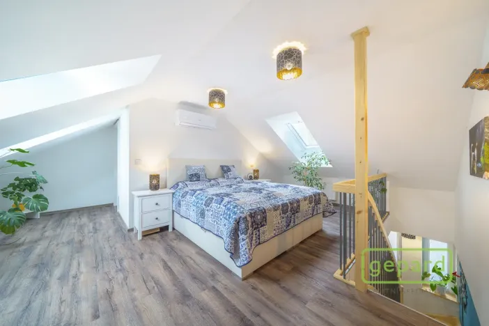 Prodej bytu 3+1, Karlovy Vary, Šumavská, 99 m2