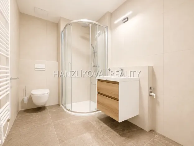 Pronájem bytu 1+kk, České Budějovice, Hálkova, 24 m2