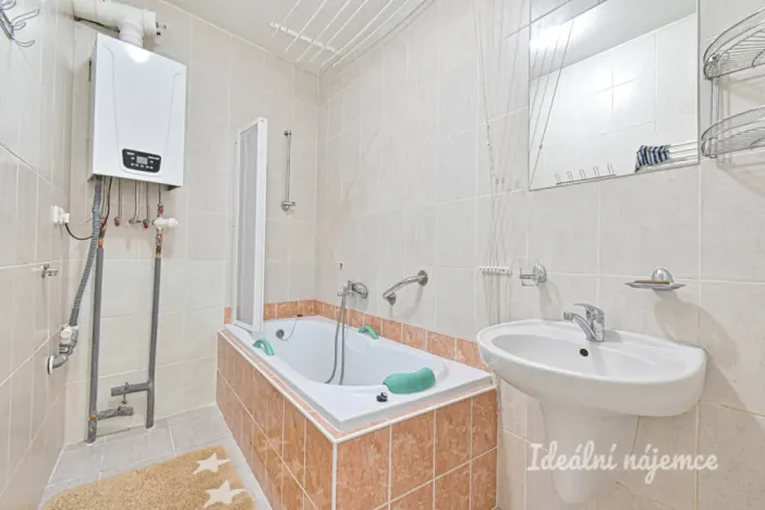 Pronájem bytu 3+kk, Brno, Vlárská, 92 m2