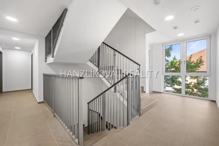 Pronájem bytu 2+kk, České Budějovice, Hálkova, 40 m2
