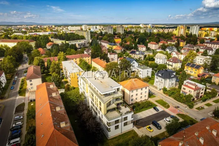 Pronájem bytu 2+kk, České Budějovice, Hálkova, 40 m2