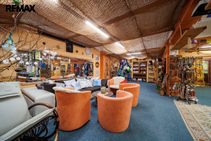 Prodej obchodního prostoru, Karlovy Vary, Jugoslávská, 142 m2