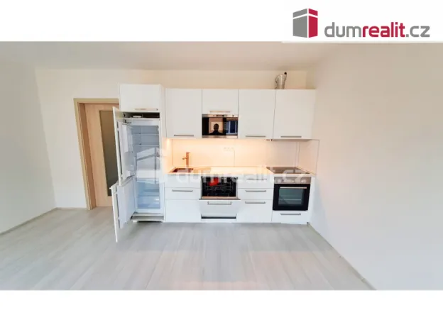 Pronájem bytu 1+kk, Praha - Veleslavín, Adamova, 31 m2