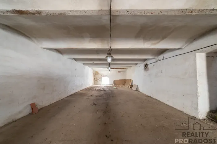 Prodej obchodního prostoru, Chudenice, Mírové nám., 1906 m2