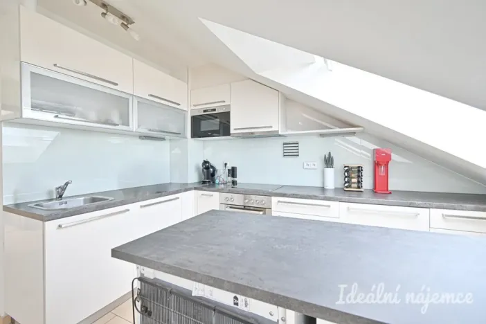 Pronájem bytu 2+1, Brno, Ponětovická, 62 m2