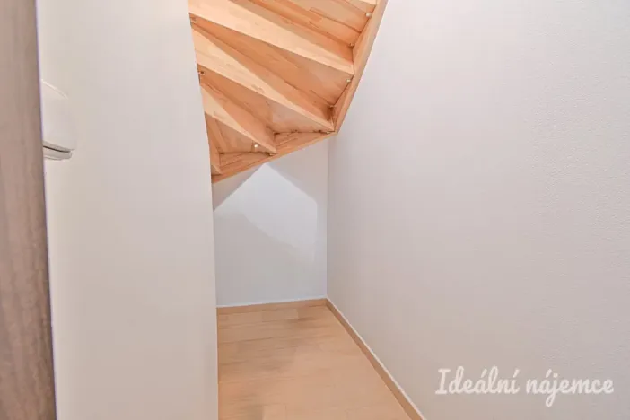 Pronájem bytu 2+1, Brno, Ponětovická, 62 m2