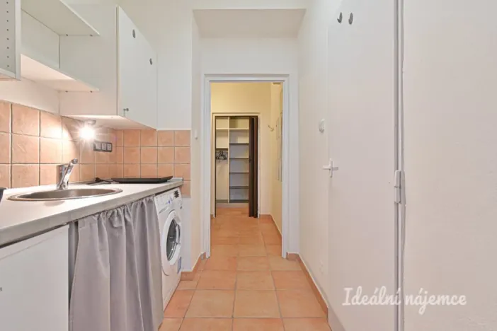 Pronájem bytu 1+1, Brno, Novoměstská, 29 m2