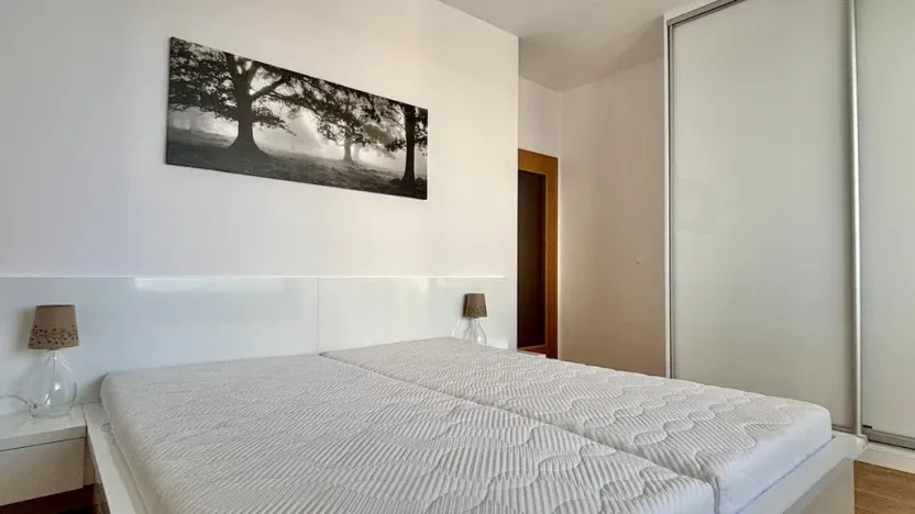 Pronájem bytu 2+kk, Praha - Horní Měcholupy, Hornoměcholupská, 66 m2
