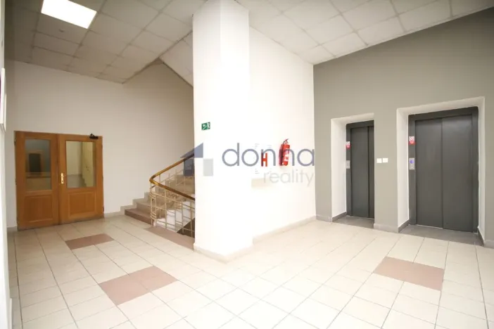 Pronájem kanceláře, Praha, U průhonu, 56 m2