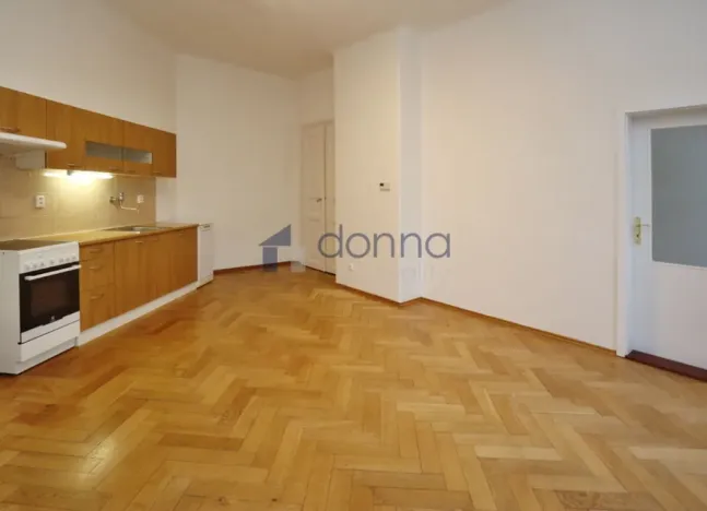 Pronájem bytu 3+kk, Praha, Rumunská, 68 m2