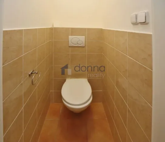 Pronájem bytu 3+kk, Praha, Rumunská, 68 m2