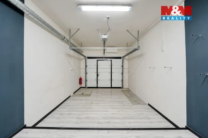 Pronájem garáže, Dobřany, 23 m2