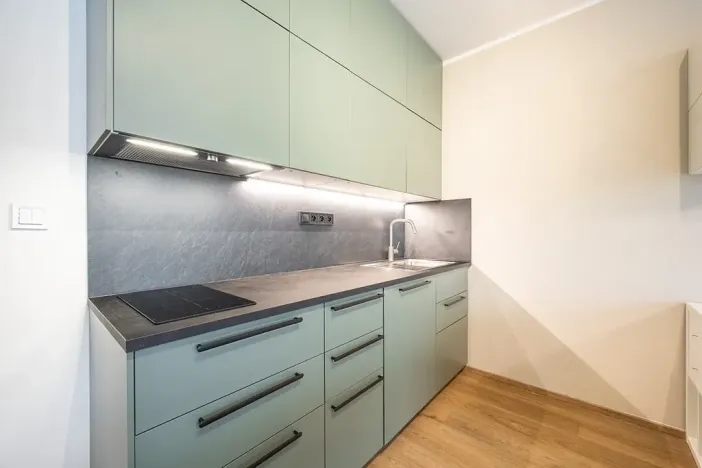 Pronájem bytu 1+kk, Praha, Milánská, 35 m2