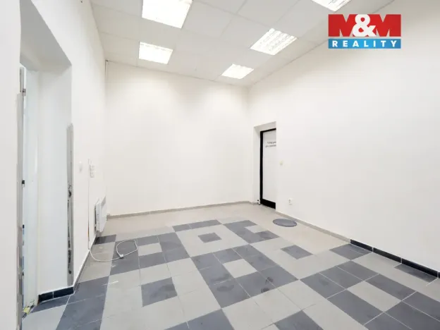 Prodej obchodního prostoru, Praha - Libeň, Sokolovská, 144 m2