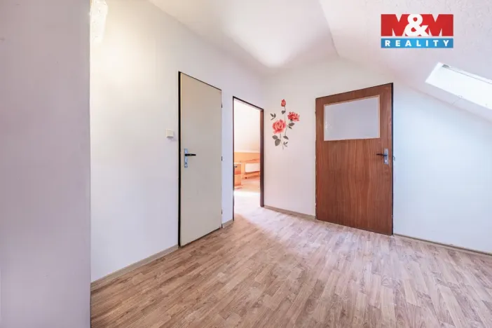 Prodej rodinného domu, Velim - Vítězov, 450 m2