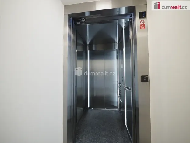 Pronájem bytu 2+kk, Mělník, Jiřího z Poděbrad, 48 m2