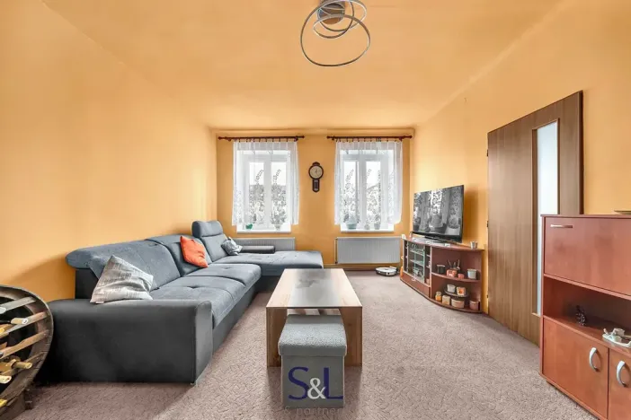 Prodej rodinného domu, Mimoň, nám. 1. máje, 256 m2