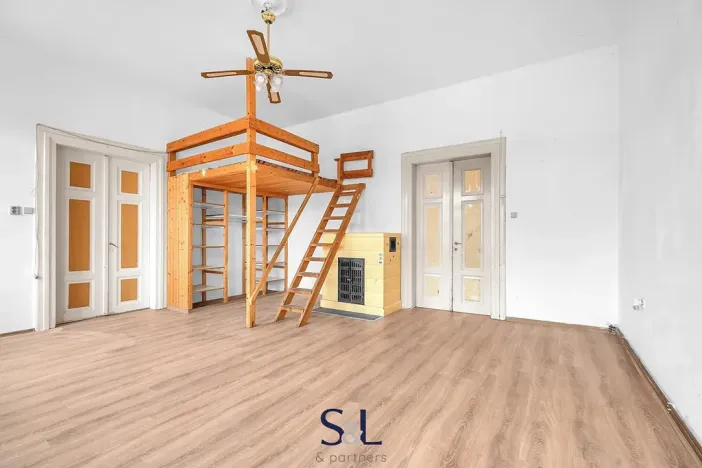 Prodej rodinného domu, Mimoň, nám. 1. máje, 256 m2