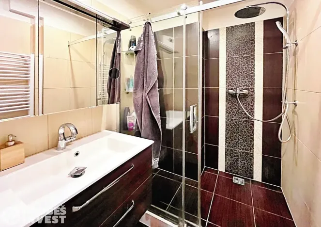 Prodej bytu 3+kk, Hradec Králové, Okružní, 74 m2